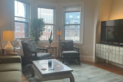 279 Beacon St #9