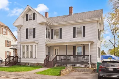 22 Scott St
