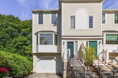 3601 Knightsbridge Close #3601 1