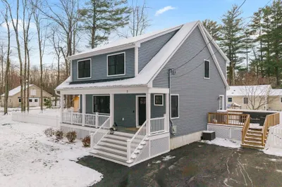 2 Mapleton Rd