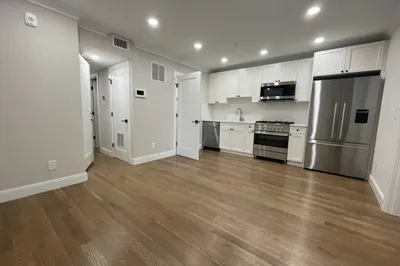 12 Lopez Ave #3