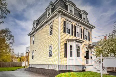 17 Emerson St #2