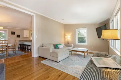 10 Railroad Ave #1 1