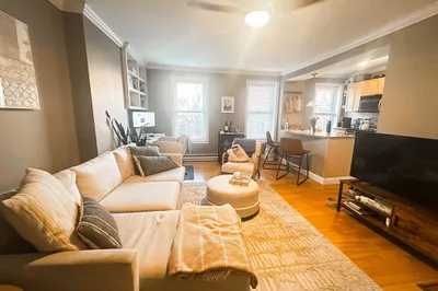 26 Hanson St #3