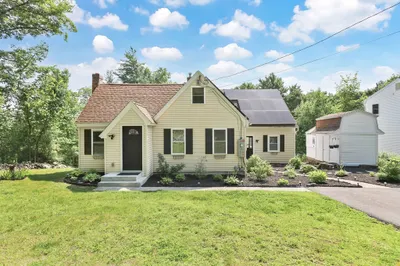 205 Chapin Rd