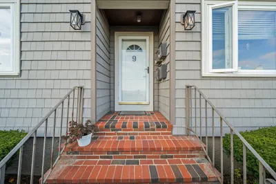 9 Beach Road #4