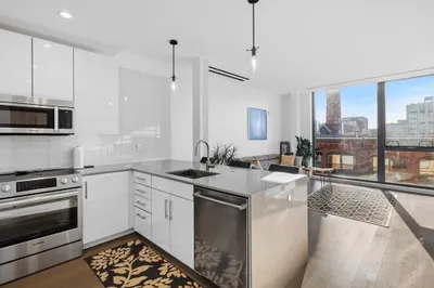88 Wareham St #601