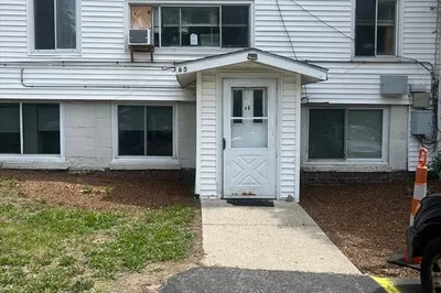 67 Curve St #3