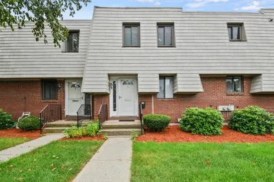 77 Beekman Drive #77 1