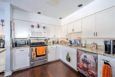 11 Countryside Ln #11