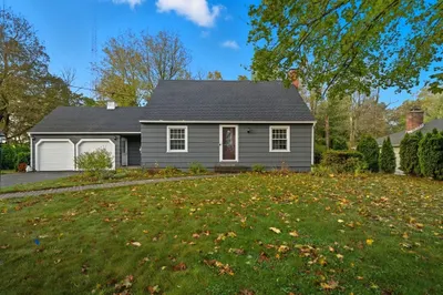 15 Lowell Ave