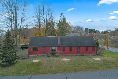 4 Pickett Ln 1