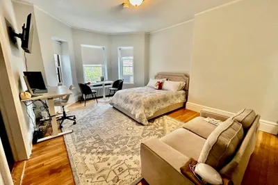 229 Newbury Street #4