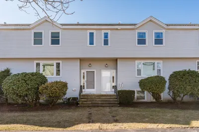 46 Villa Roma Dr #46 1