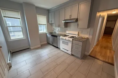 29 Waverly St #2 1
