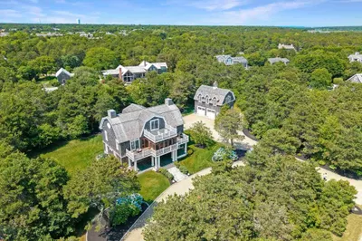 8 Beach Plum Mdws 1