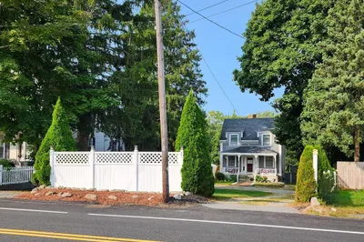 281 Front St