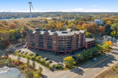 155 George Wahsington Blvd #501