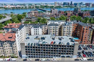 425 Newbury Street #F15 1