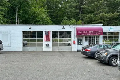 278 Pleasant St 1