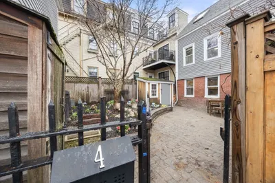 4 Mead Street Ct 1