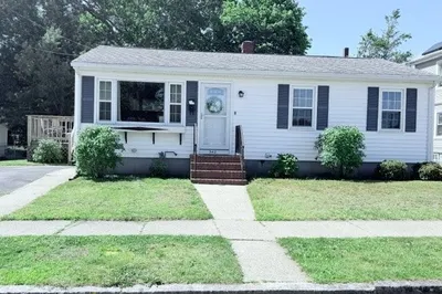 342 Harwich St