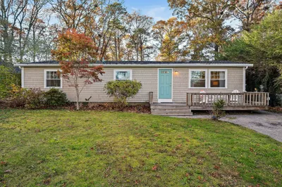36 Cranberry Ave 1