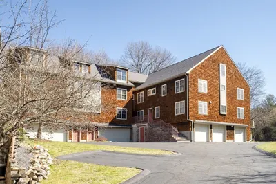 6 Stephen Lane Dr #6 1