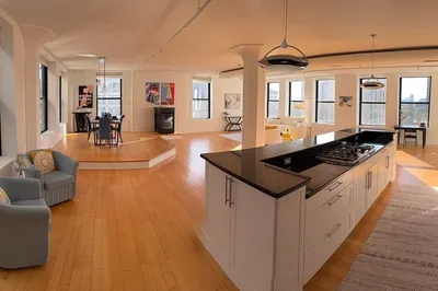 453 Washington Street #10E 1
