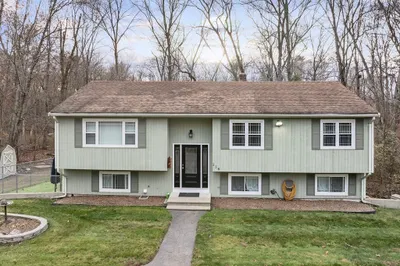 118 Fairview Ave
