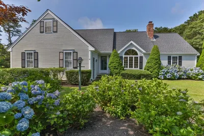 10 Dundee Cir 1
