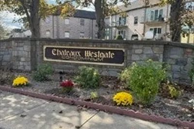 114 Oak Lane #11 1