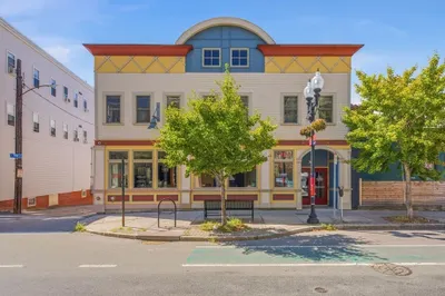 366 366 Somerville Ave 1
