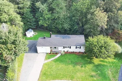 135 Juniper Dr 1