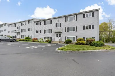 5455 N Main St #4D 1
