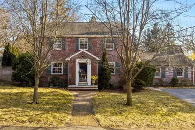 17 Puritan Ln 1