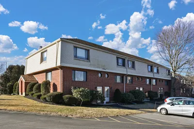 30 Sterling Ln #30