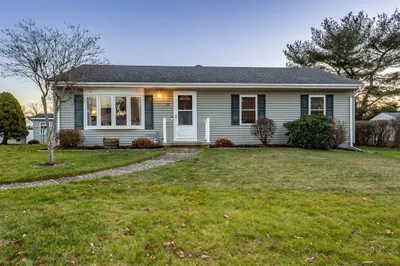 75 Samson Ave