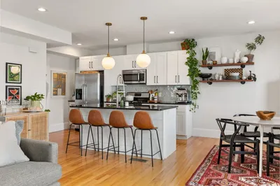47 Glen St #2