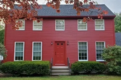 89 Peach St
