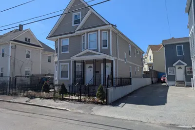 8-10 Carleton St