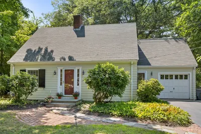 38 Wachusett Drive 1