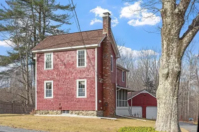 50 Quinapoxet St 1