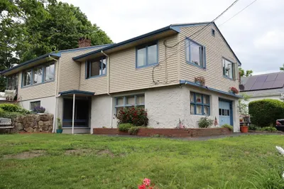 22 Burdett Rd 1