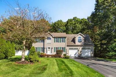 104 Ridgewood Dr 1