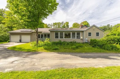 52 Searle Rd 1