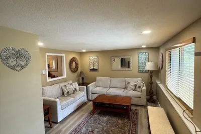 8 Royal Dane Drive #70 1