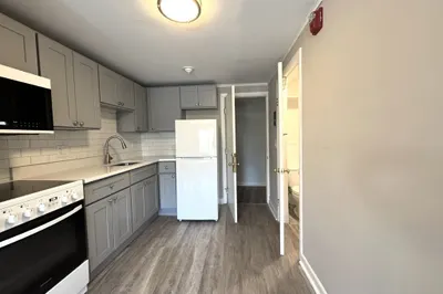 31 Western Ave #10