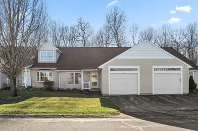 48 Hillside Village Dr #48 1