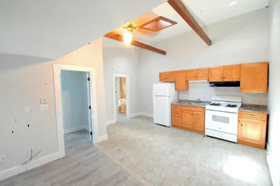 262 Main Street #3